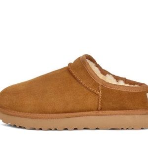 New UGG ultra mini  Classic Slipper Chestnut Size 7